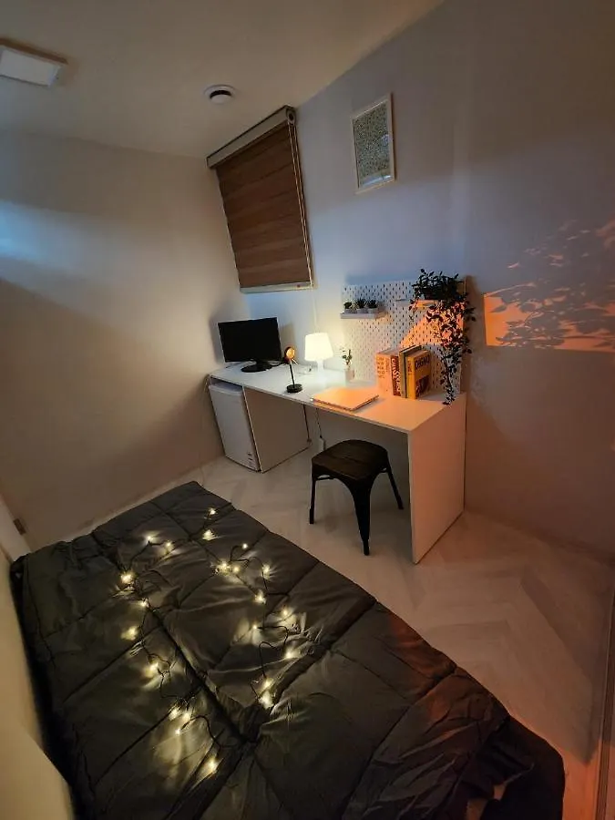 Friends Yul For Men Hostel Σεούλ